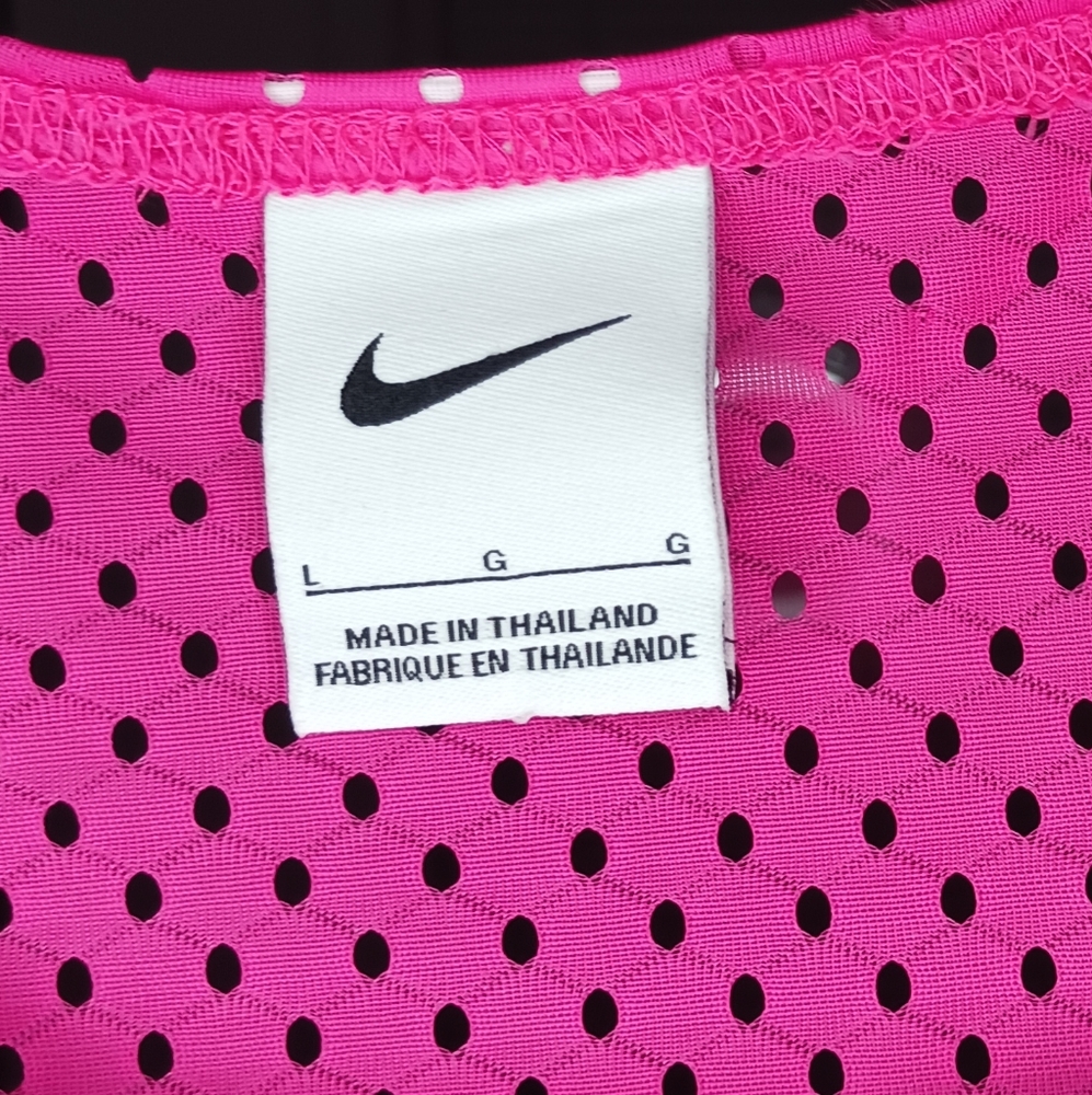 3 for $18 - Nike Pink Tank Top Size Large - Picture 3 of 3